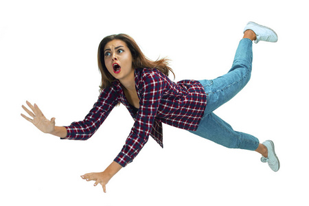 还原曾摔倒前一秒的真像 以前摔倒了先看看有没有人 还原曾摔倒前一秒的真像 以前摔倒了先看看有没有人