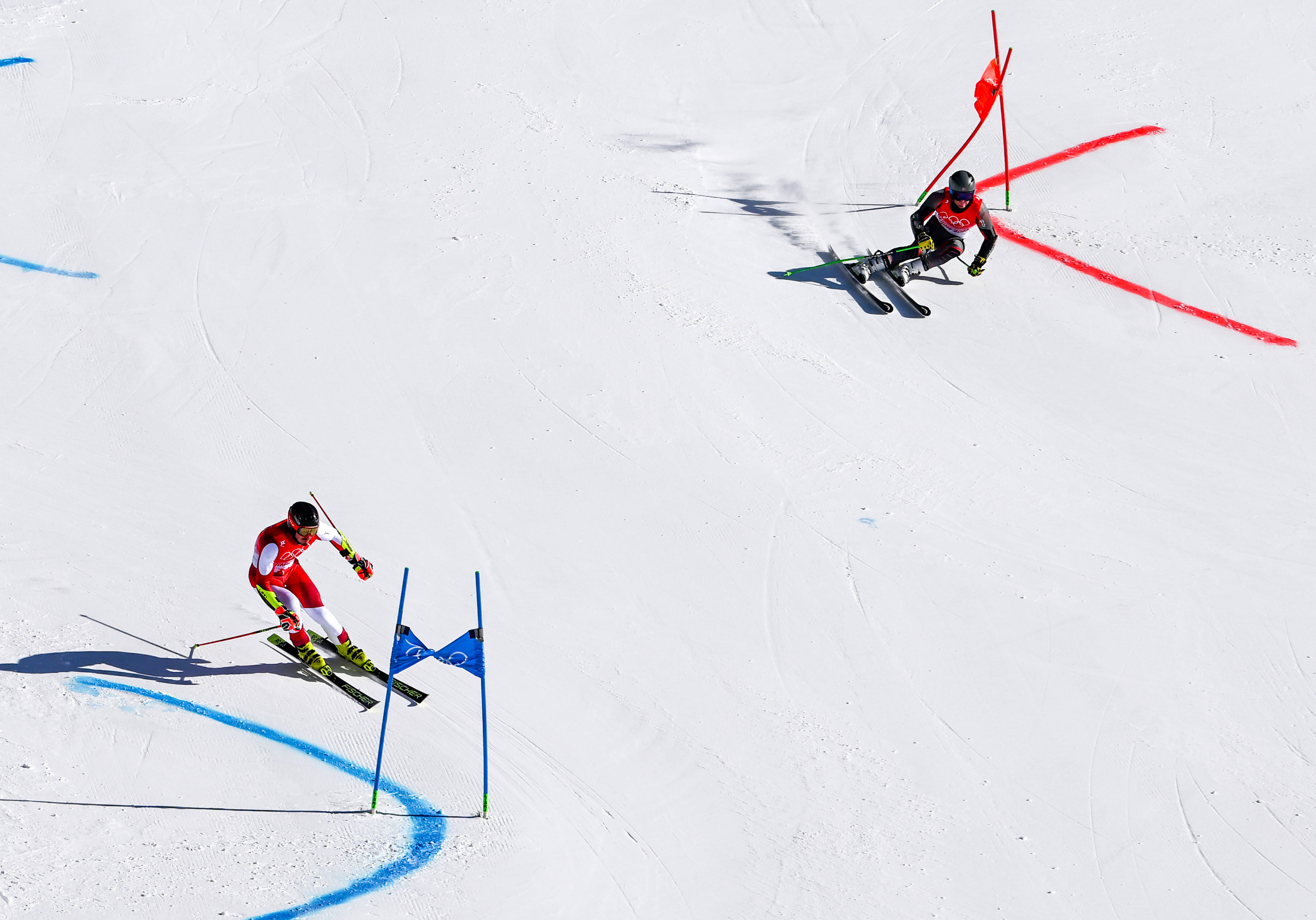 芬兰选手在高山滑雪比赛中勇夺头名的简单介绍 芬兰选手在高山滑雪比赛中勇夺头名的简单介绍