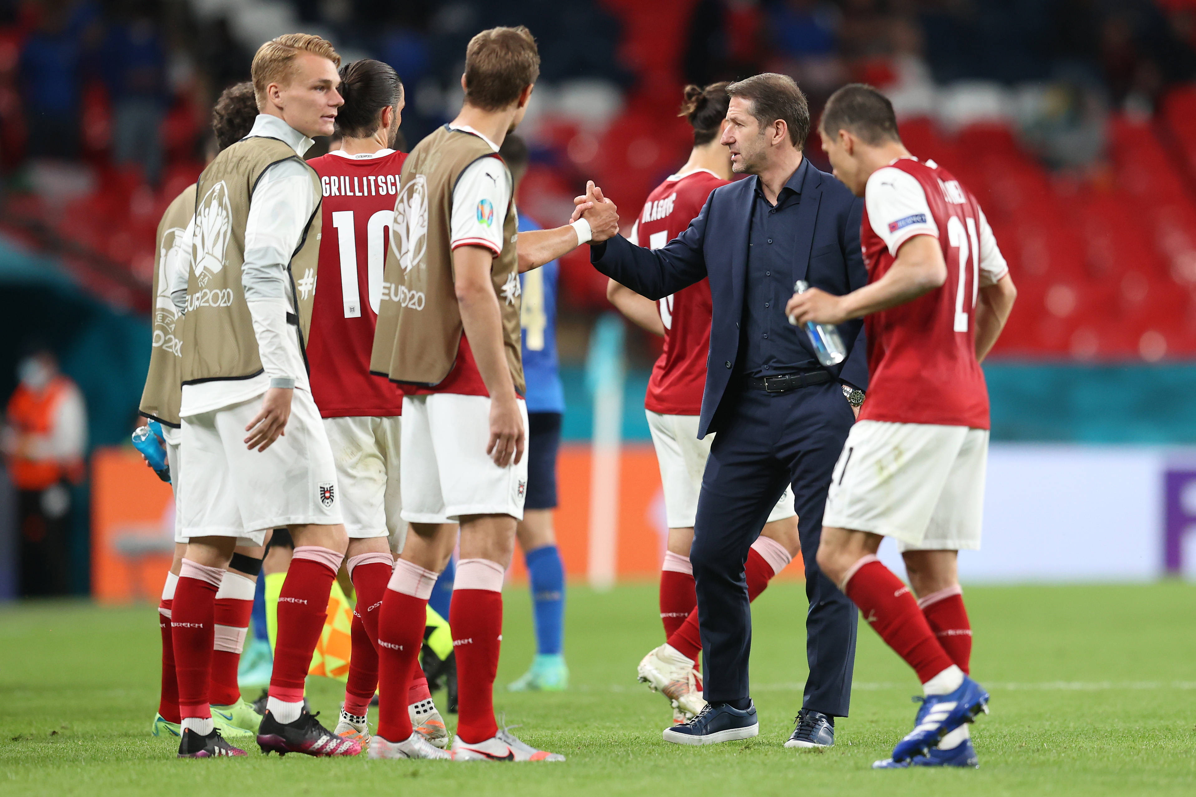 奥地利不敌北马其顿,让球迷意外 奥地利不敌北马其顿,让球迷意外身亡 奥地利不敌北马其顿,让球迷意外 奥地利不敌北马其顿,让球迷意外身亡