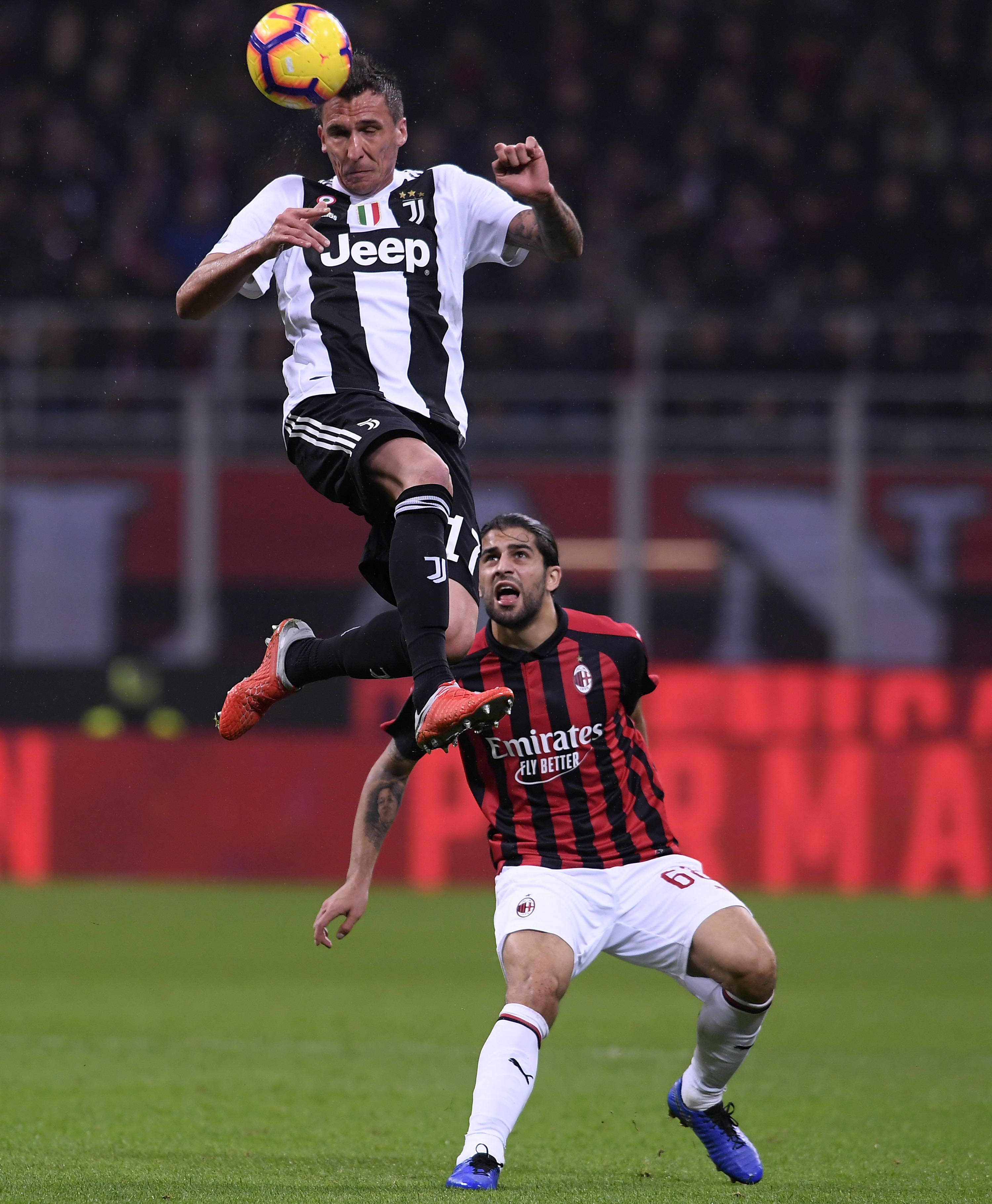 关于尤文图斯中场核心表现出色,赢得球迷喝彩的信息 关于尤文图斯中场核心表现出色,赢得球迷喝彩的信息