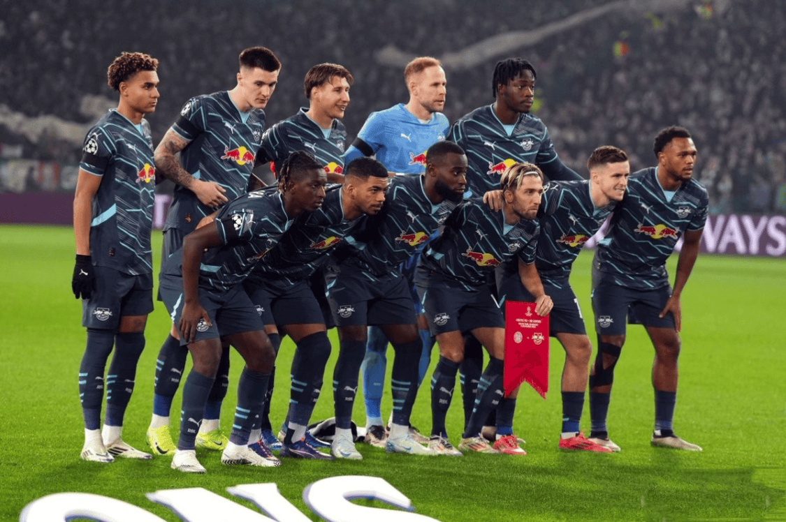 多特蒙德客场失利,欧冠席位岌岌可危的简单介绍 多特蒙德客场失利,欧冠席位岌岌可危的简单介绍