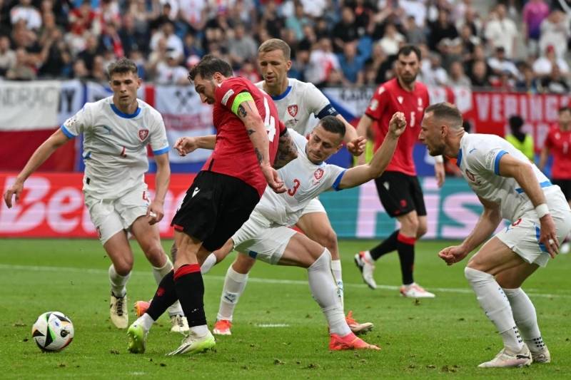 关于阿尔巴尼亚主场-击败科索沃,小组第二的信息 关于阿尔巴尼亚主场-击败科索沃,小组第二的信息