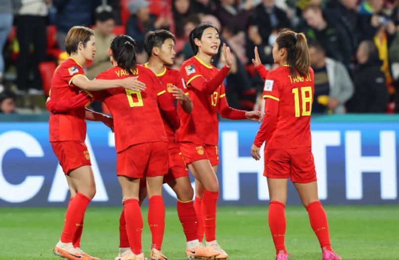 关于中国女足遭遇困难,队员拼尽全力争取胜利!的信息 关于中国女足遭遇困难,队员拼尽全力争取胜利!的信息