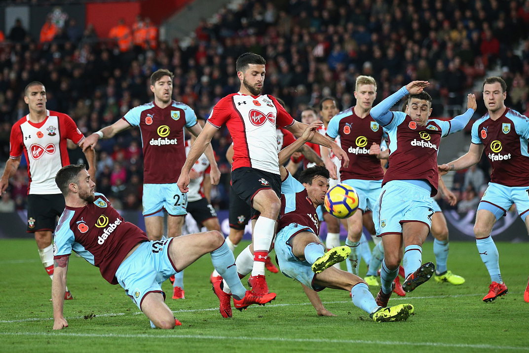 德国战车全取三分，继续领跑联赛积分榜的简单介绍