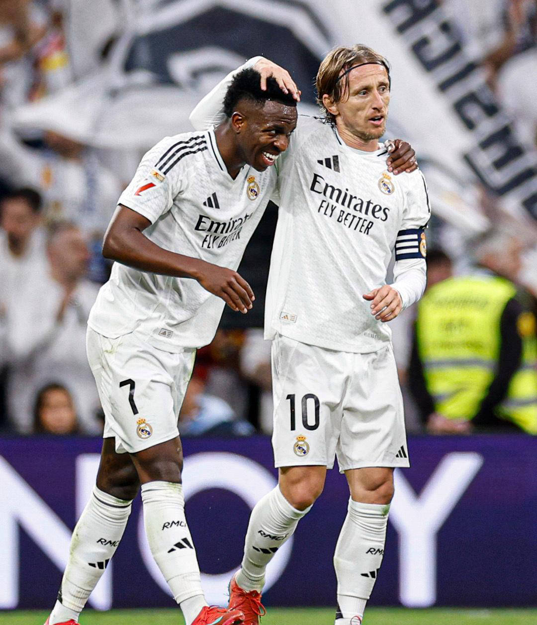 利物浦双杀拜仁,锁定冠军联赛半决赛席位的简单介绍 利物浦双杀拜仁,锁定冠军联赛半决赛席位的简单介绍