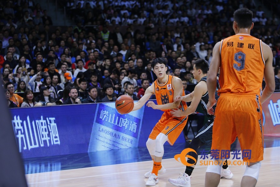 广州队主场高歌，胜利在望精彩连连的简单介绍