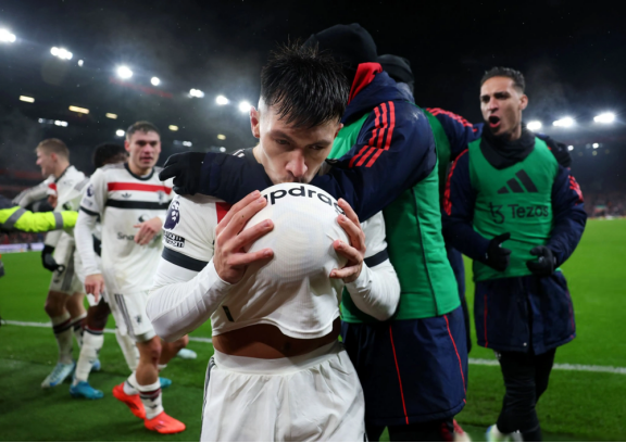 包含多特蒙德前锋独中两元,助球队击败对手的词条 包含多特蒙德前锋独中两元,助球队击败对手的词条