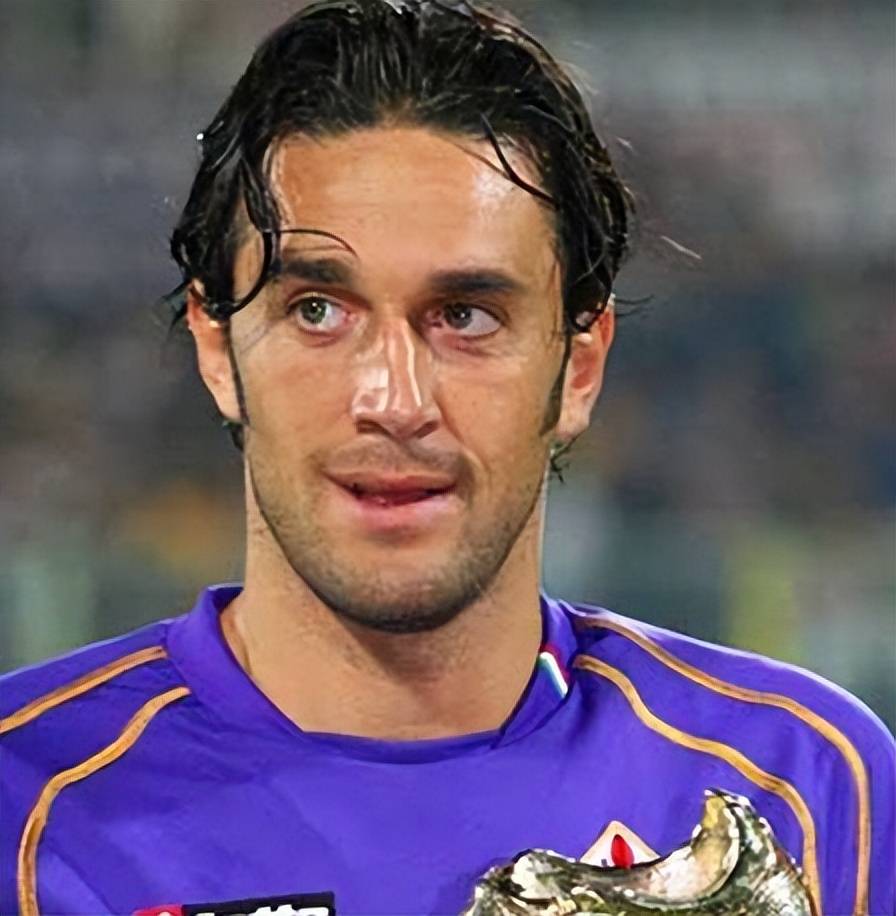 美洲足球明星大放异彩,赛场谁能捧得奖杯?的简单介绍 美洲足球明星大放异彩,赛场谁能捧得奖杯?的简单介绍