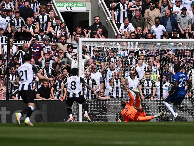 阿森纳传射成功,切尔西队主场告负 阿森纳英超比赛图集 阿森纳传射成功,切尔西队主场告负 阿森纳英超比赛图集