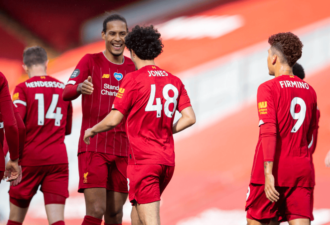 关于里尔队狭胜对手，队员欢呼庆祝胜利的信息