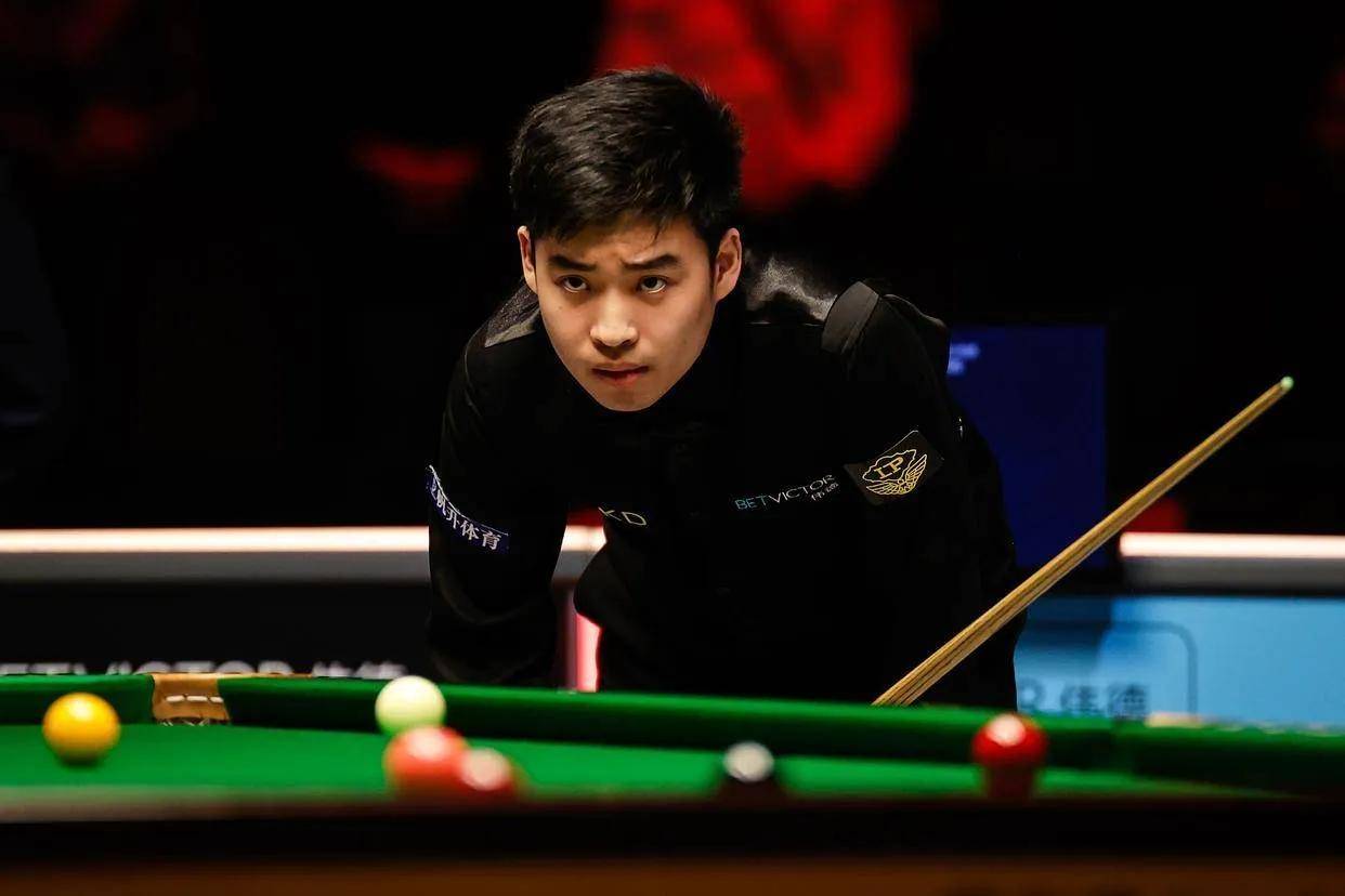 包含沙特希达秋达主场大捷,与对手激烈争夺四强席位的词条 包含沙特希达秋达主场大捷,与对手激烈争夺四强席位的词条