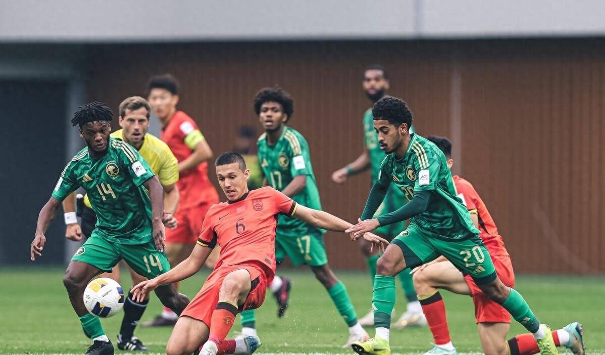 主帅炮轰球队表现,要求提高训练强度 我们在体育上常说的主帅实际上指的是球队哪个职位的人 主帅炮轰球队表现,要求提高训练强度 我们在体育上常说的主帅实际上指的是球队哪个职位的人