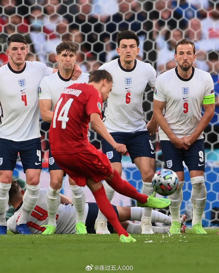 包含激战不断!欧洲国际比赛场上的精彩瞬间的词条 包含激战不断!欧洲国际比赛场上的精彩瞬间的词条