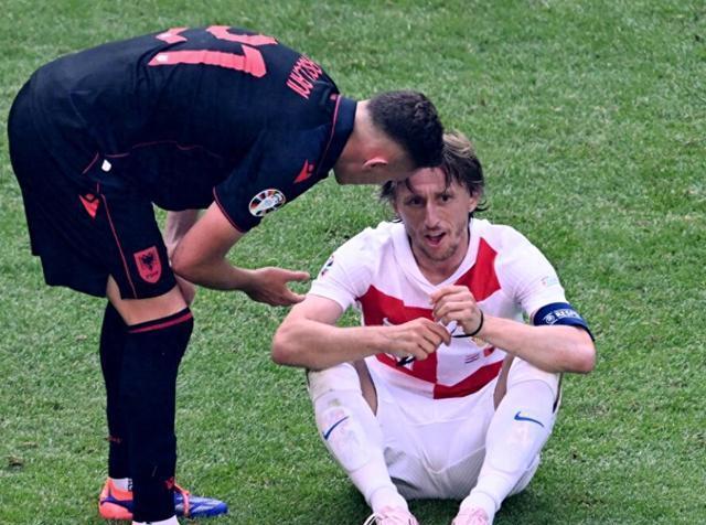 欧洲杯资格赛激情澎湃,球队士气高涨的简单介绍 欧洲杯资格赛激情澎湃,球队士气高涨的简单介绍