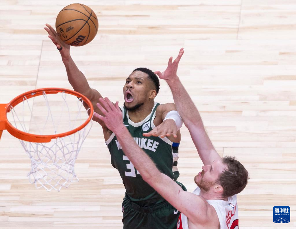 猛龙险胜雄鹿,范弗利特绝杀球激燃全场的简单介绍 猛龙险胜雄鹿,范弗利特绝杀球激燃全场的简单介绍