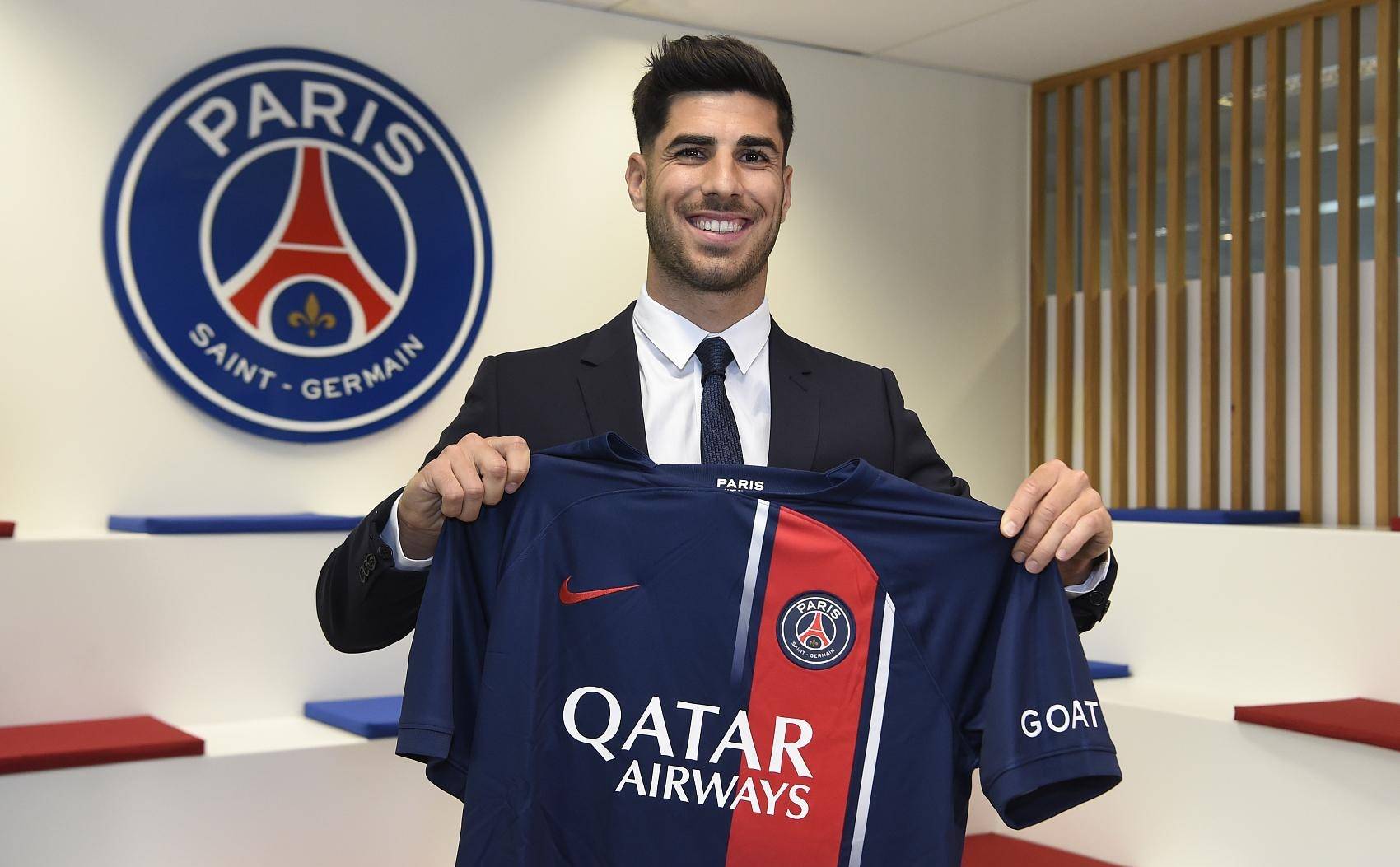 里昂轻取分,继续追逐榜首宝座 里昂轻取分,继续追逐榜首宝座