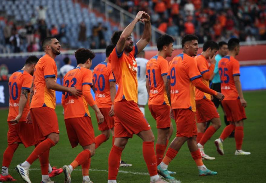 包含中亚热门队伍表现出色，备战亚冠决赛的词条