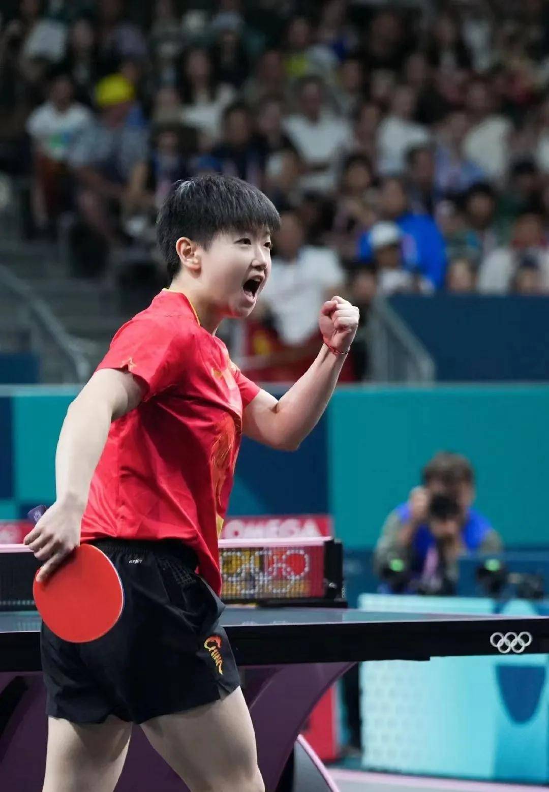 英格兰女足队在比赛中完胜对手 