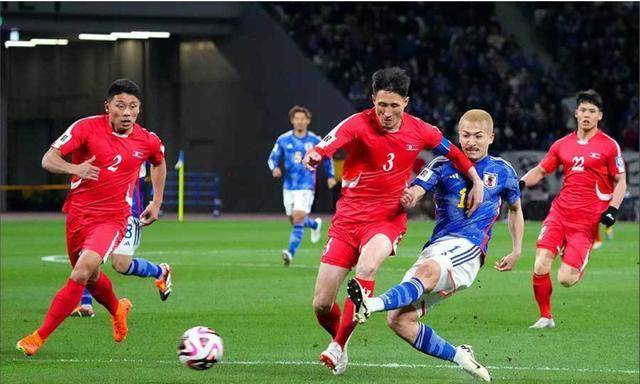 阿贾克斯力克强敌,小组出线在望的简单介绍 阿贾克斯力克强敌,小组出线在望的简单介绍