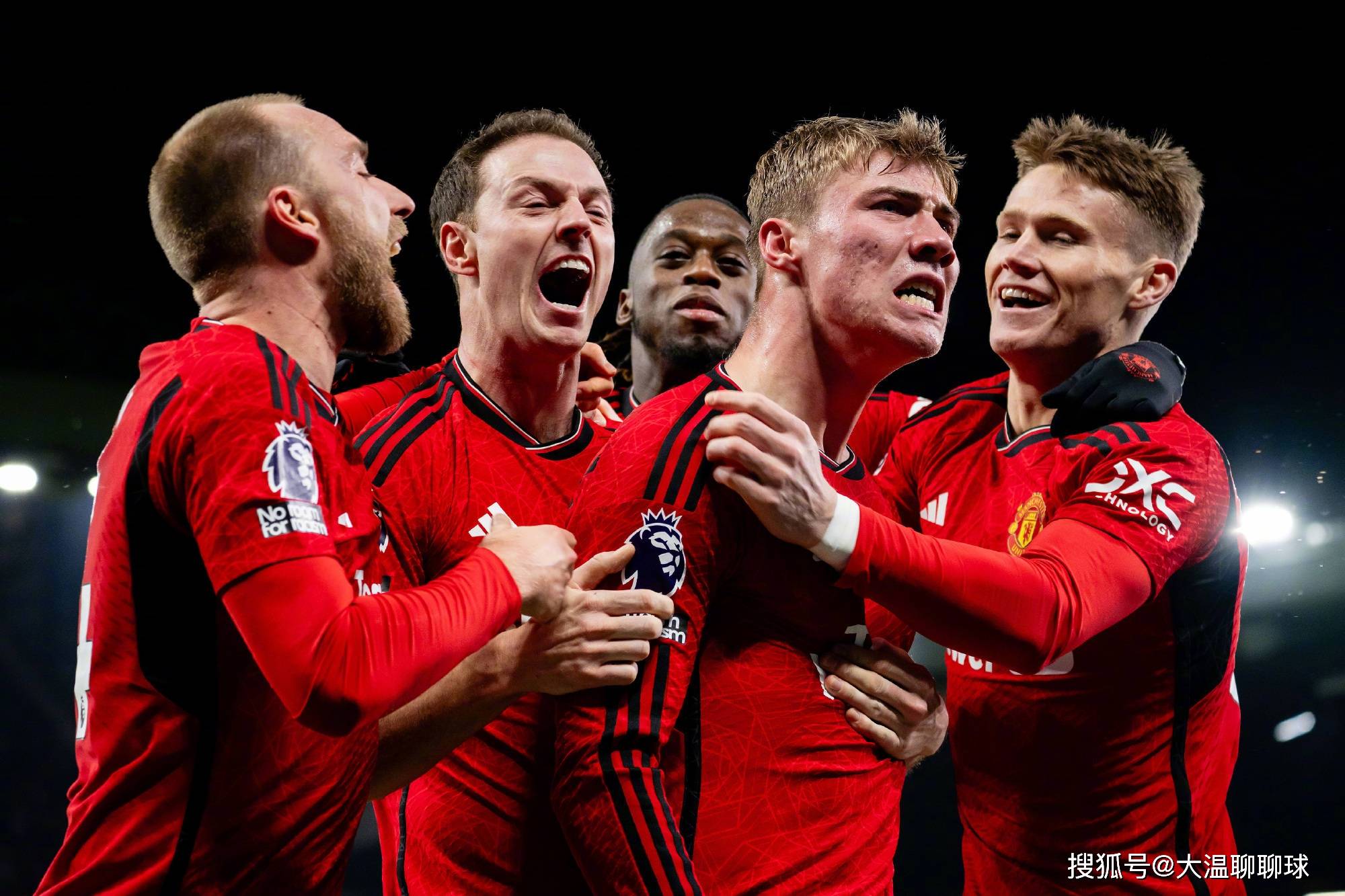 阿贾克斯力克强敌,小组出线在望的简单介绍 阿贾克斯力克强敌,小组出线在望的简单介绍