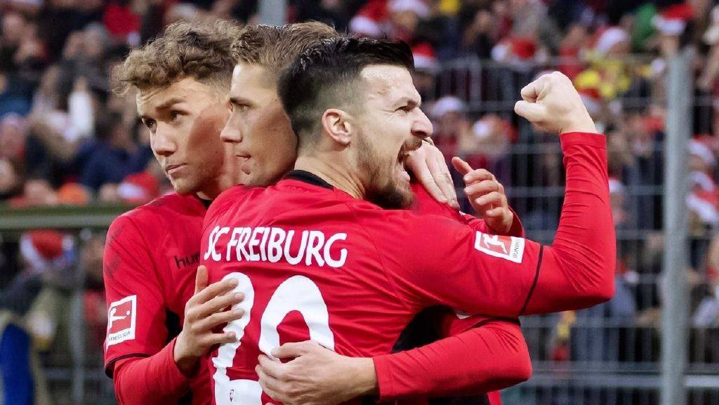 包含弗赖堡主场取胜,继续保持稳定表现的词条 包含弗赖堡主场取胜,继续保持稳定表现的词条