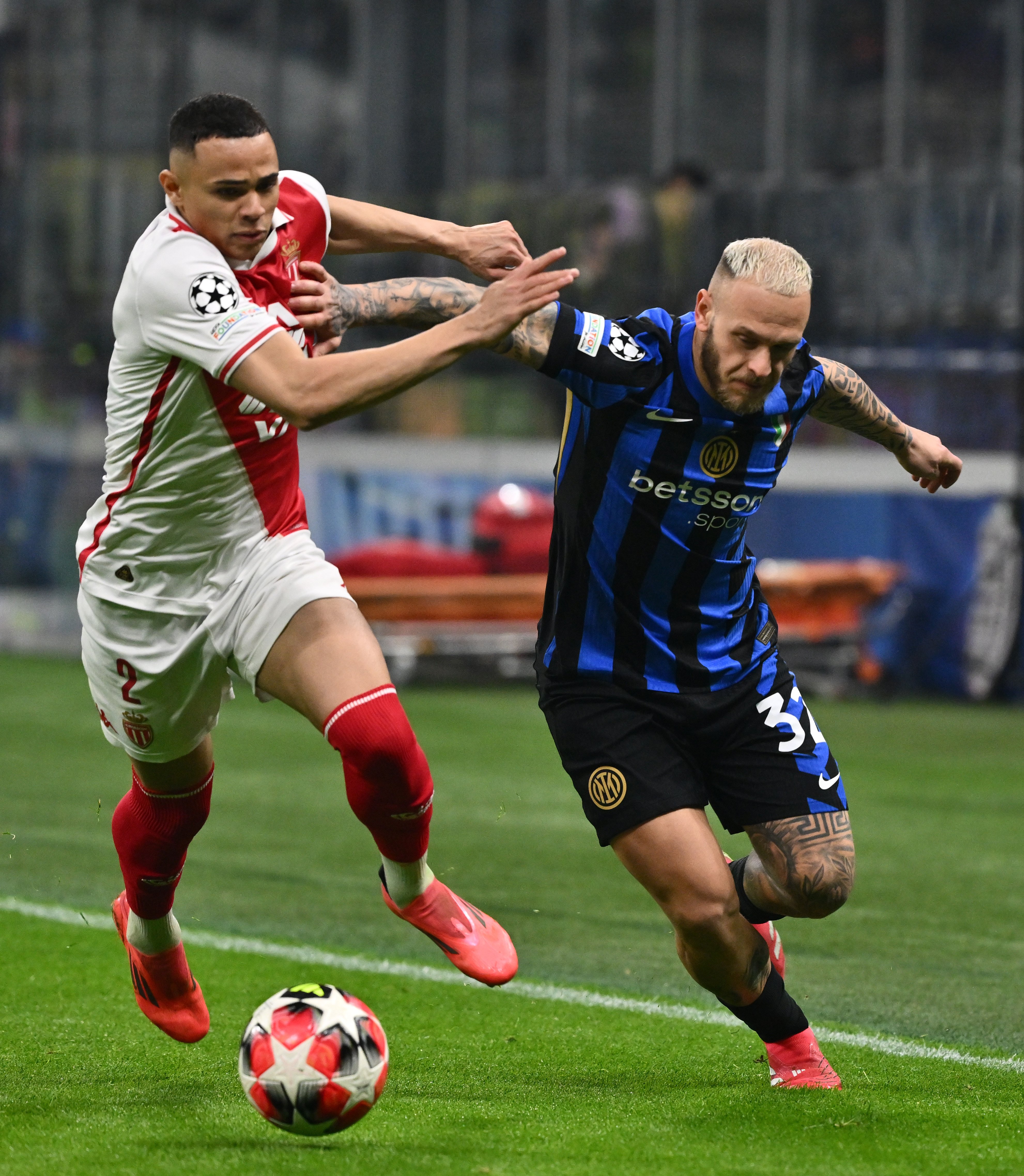 关于国际米兰止步十六强,未能晋级欧冠八强的信息 关于国际米兰止步十六强,未能晋级欧冠八强的信息