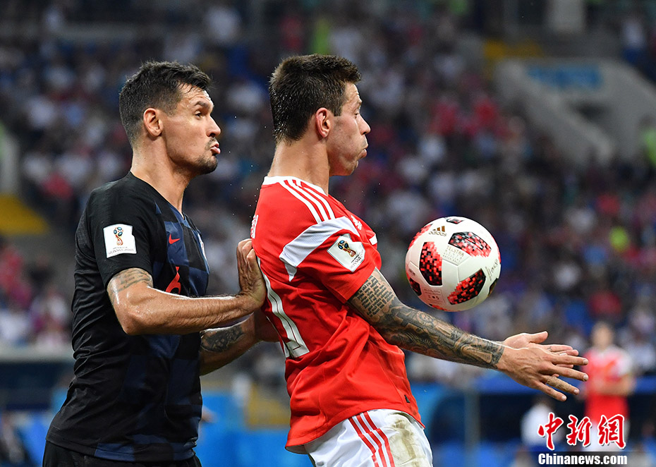 俄罗斯主场战克罗地亚，取得惊险胜利！ 