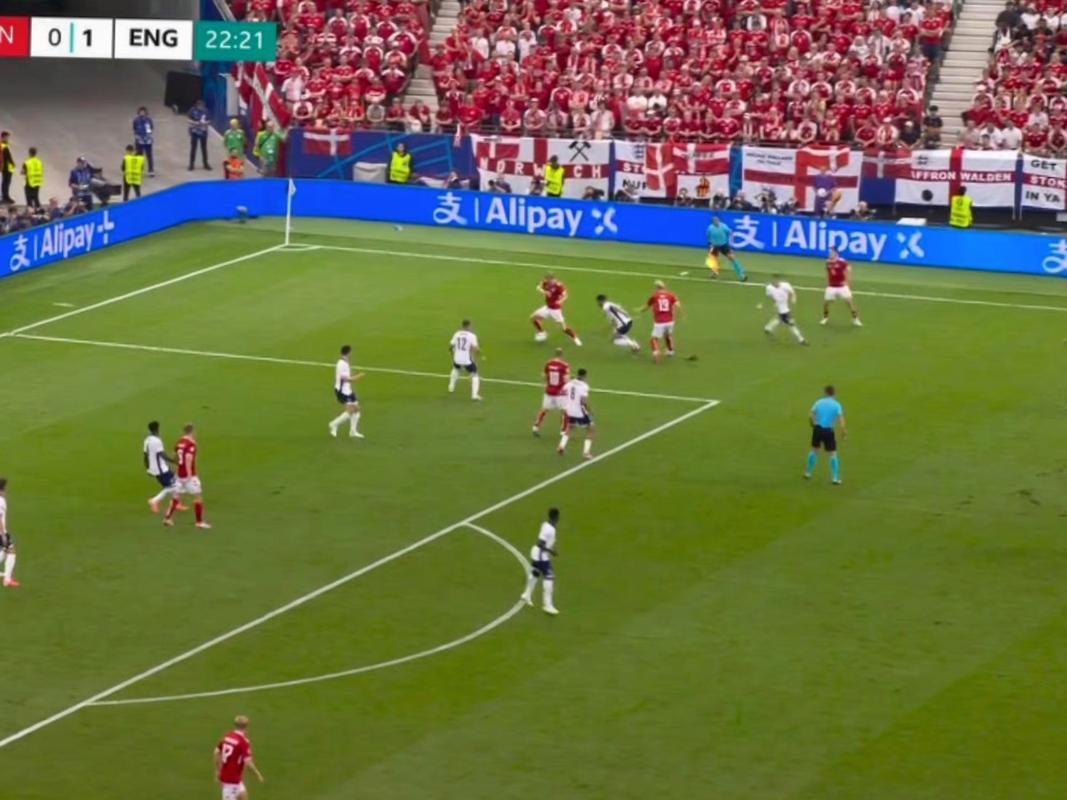 关于激烈角逐:英格兰队携手希腊晋级的信息 关于激烈角逐:英格兰队携手希腊晋级的信息