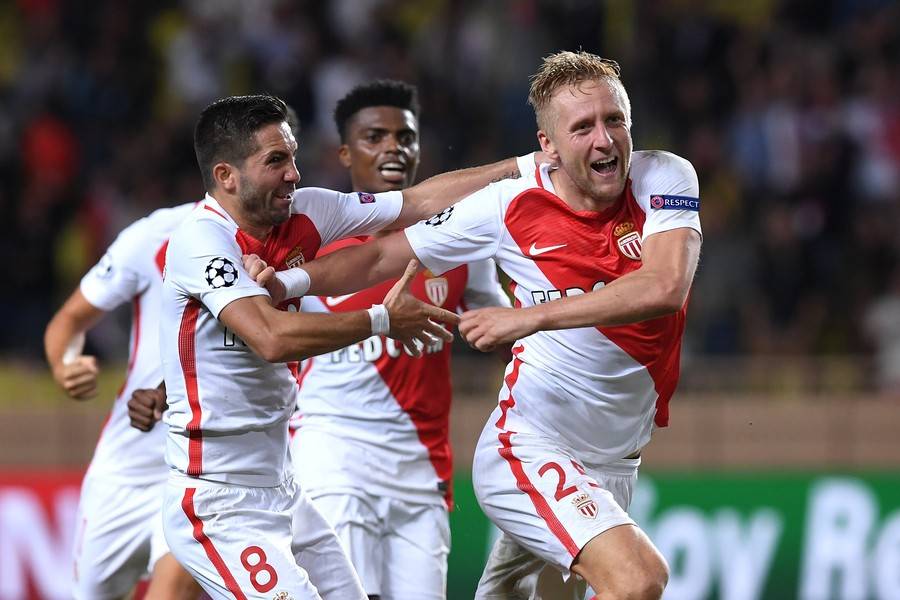 包含圣埃蒂安队备受关注,势如破竹的词条 包含圣埃蒂安队备受关注,势如破竹的词条