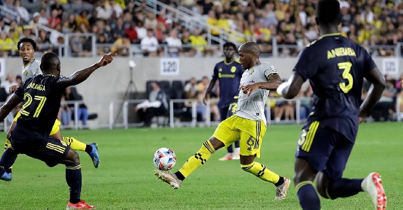 比赛中出现战术火药味,两队激烈角逐的简单介绍 比赛中出现战术火药味,两队激烈角逐的简单介绍