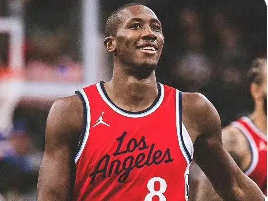 佳绩后球队被视为该赛季夺冠热门 佳绩后球队被视为该赛季夺冠热门