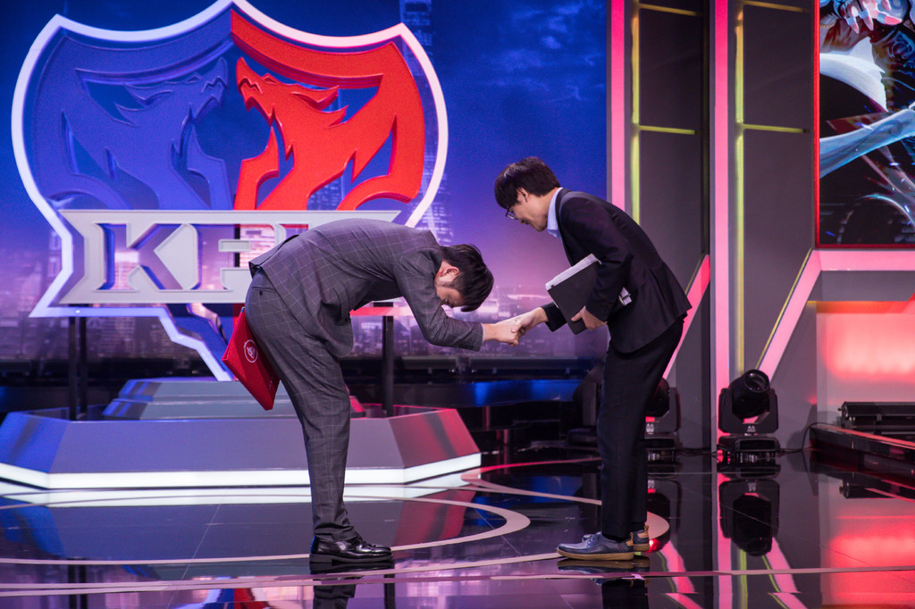 常胜不敗奇迹重现摇摇欲坠荣耀的简单介绍 常胜不敗奇迹重现摇摇欲坠荣耀的简单介绍