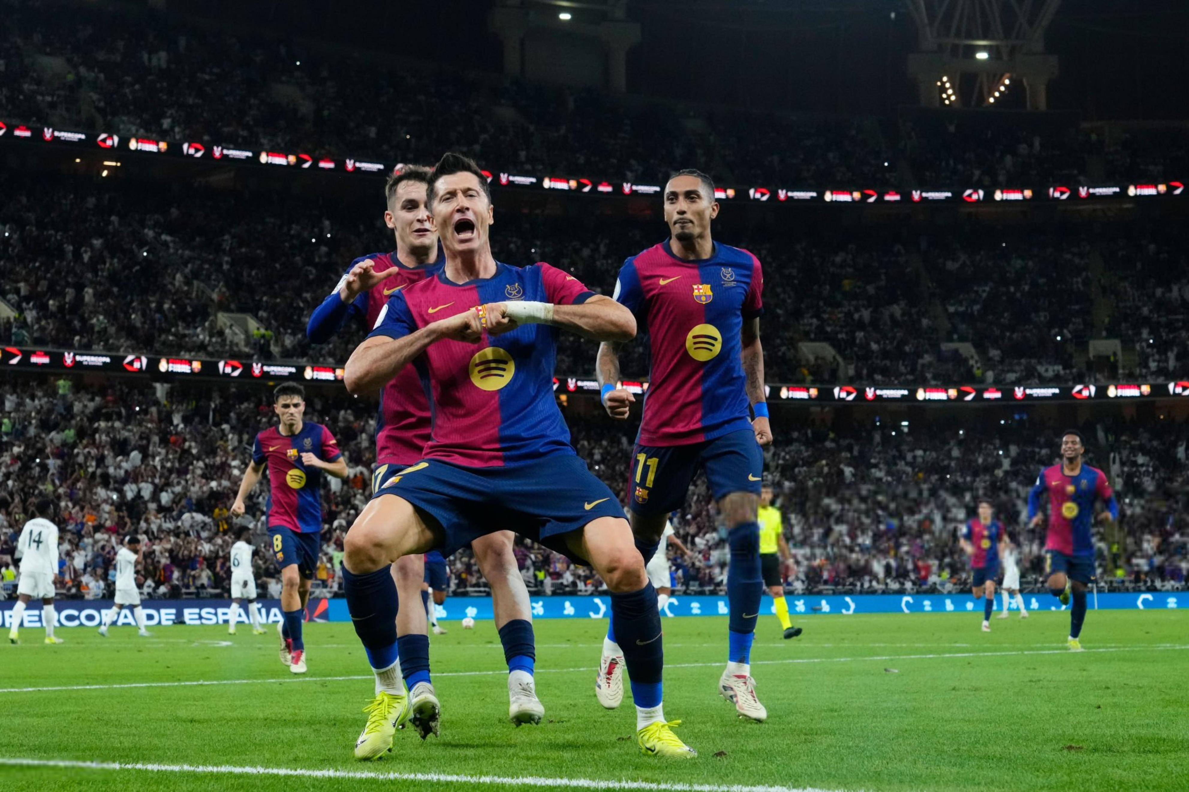 足球经典对决震撼开幕,豪强争锋无比激烈的简单介绍 足球经典对决震撼开幕,豪强争锋无比激烈的简单介绍