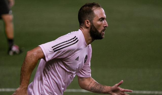 包含尤文图斯中场染红遭罚,主帅大加批评的词条 包含尤文图斯中场染红遭罚,主帅大加批评的词条