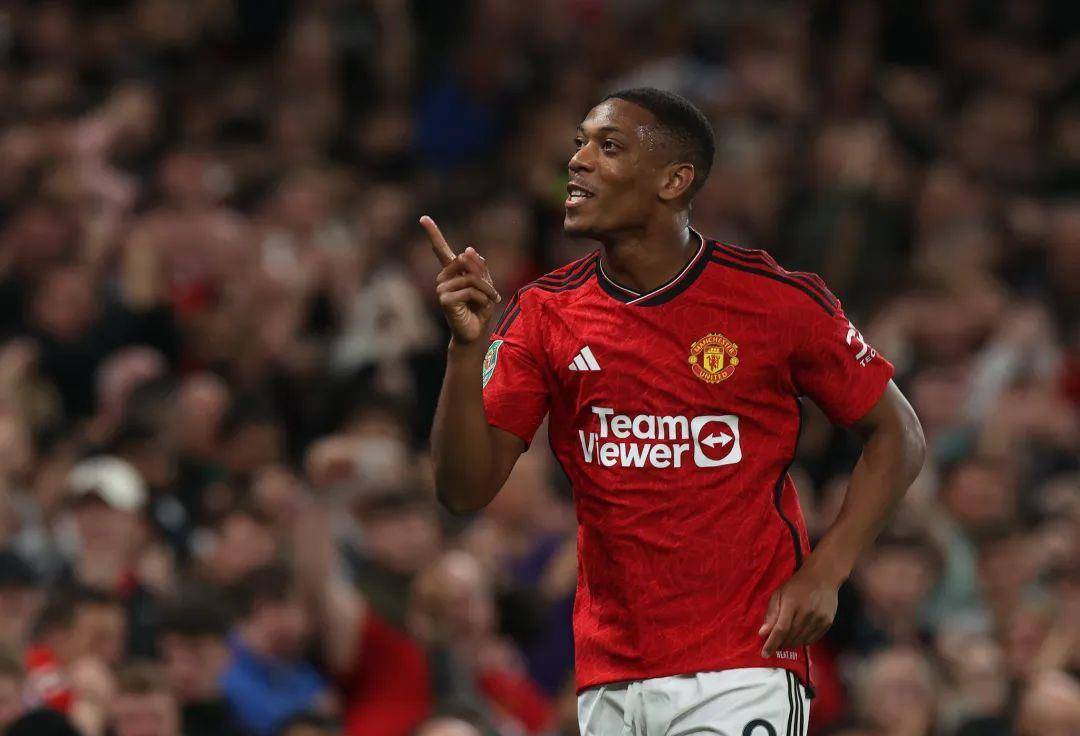 包含马夏尔复出本赛季首秀,曼联攻击力强劲的词条 包含马夏尔复出本赛季首秀,曼联攻击力强劲的词条