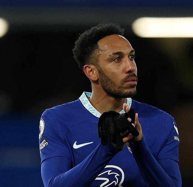 马赛前锋表现出色,奉献精彩进球演出 马赛前锋表现出色,奉献精彩进球演出