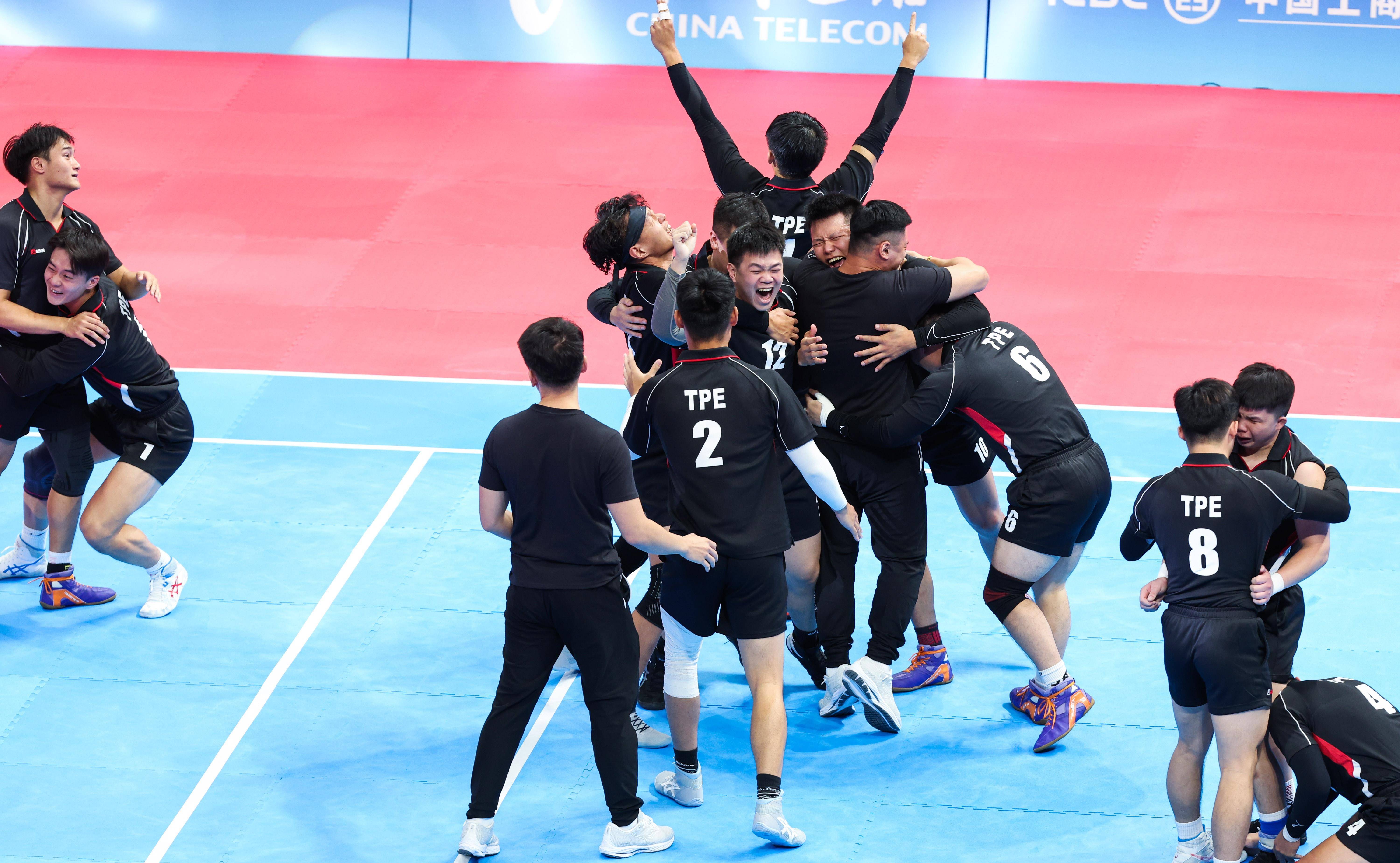 孟加拉棒球选手实力横扫,赢得掌声! 孟加拉棒球选手实力横扫,赢得掌声!