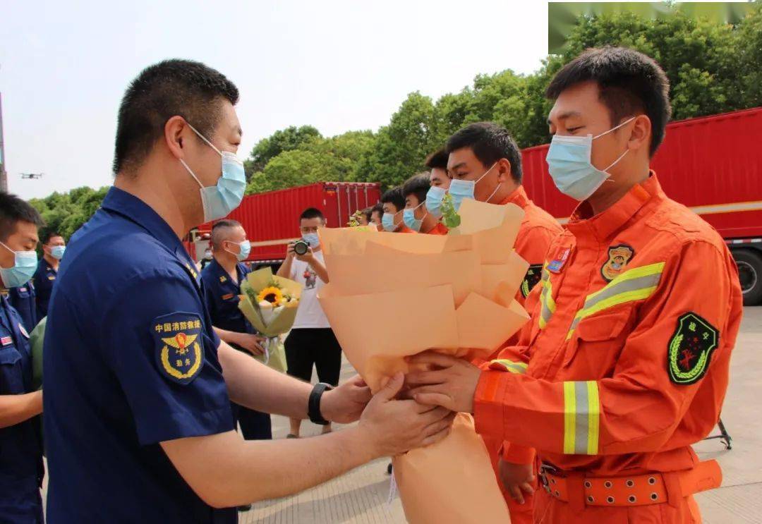关于雷恩队凯旋归来,晋级前景一片光明的信息 关于雷恩队凯旋归来,晋级前景一片光明的信息