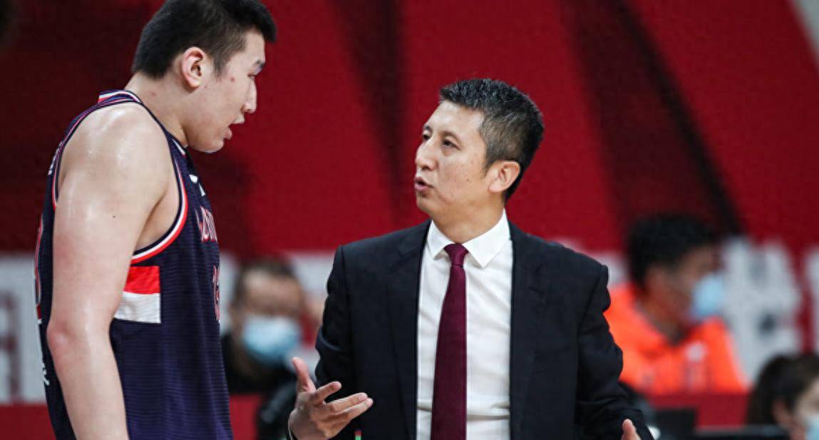 河北男篮展现团队凝聚力，迅速打破僵局，实现逆袭的简单介绍