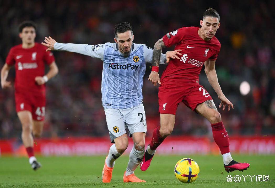 狼队主场逆转科恩特里，近期连胜击退劲敌 