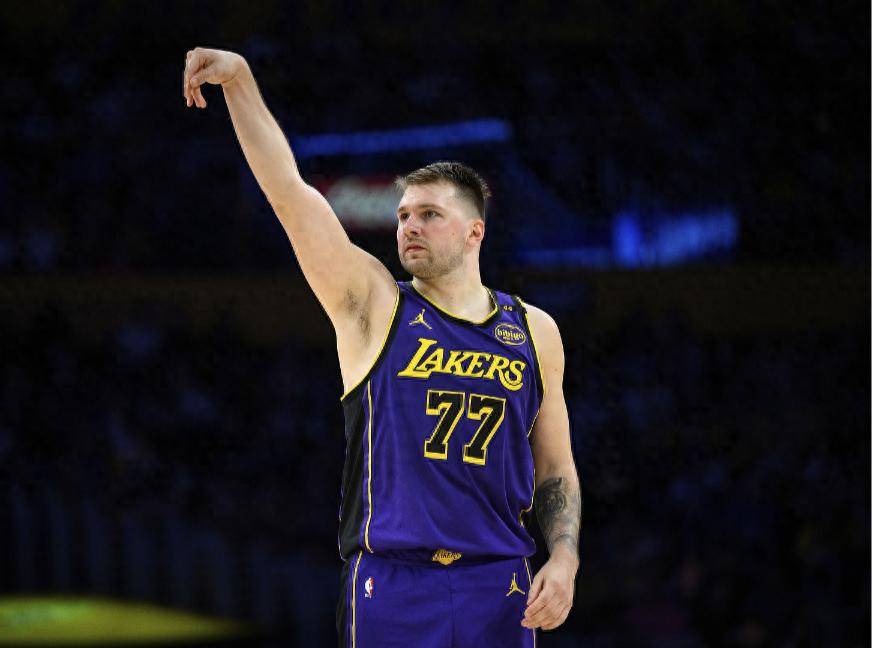 包含格拉纳达中场大将状态回升,或成球队得分保障的词条 包含格拉纳达中场大将状态回升,或成球队得分保障的词条