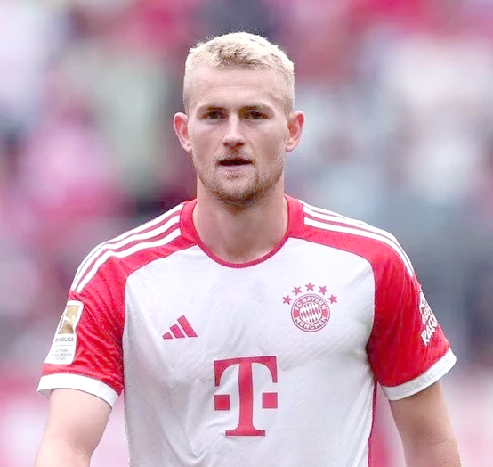 关于拜仁慕尼黑近期伤病潮,主力阵容雪上加霜的信息 关于拜仁慕尼黑近期伤病潮,主力阵容雪上加霜的信息