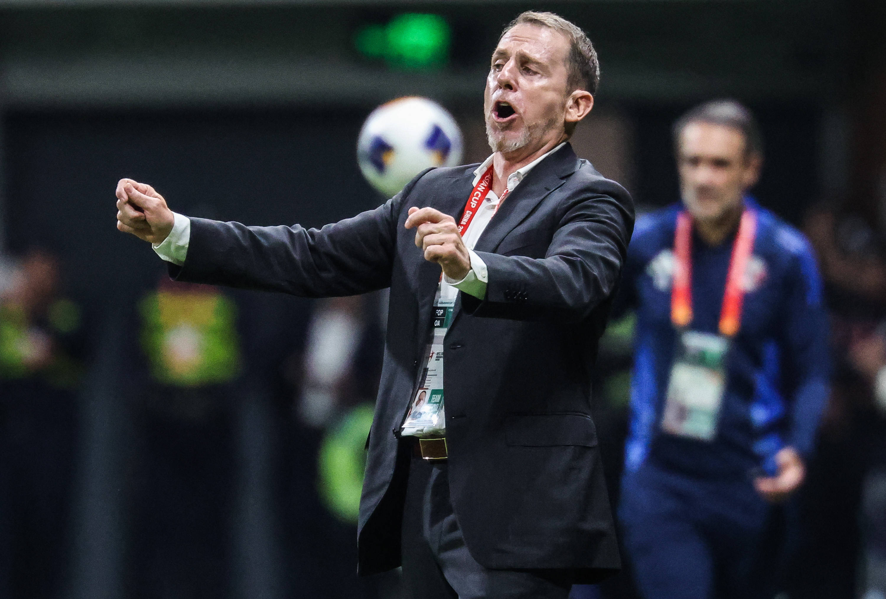 球队主帅信心满满,对球员们的表现给予高度评价 球队主帅信心满满,对球员们的表现给予高度评价