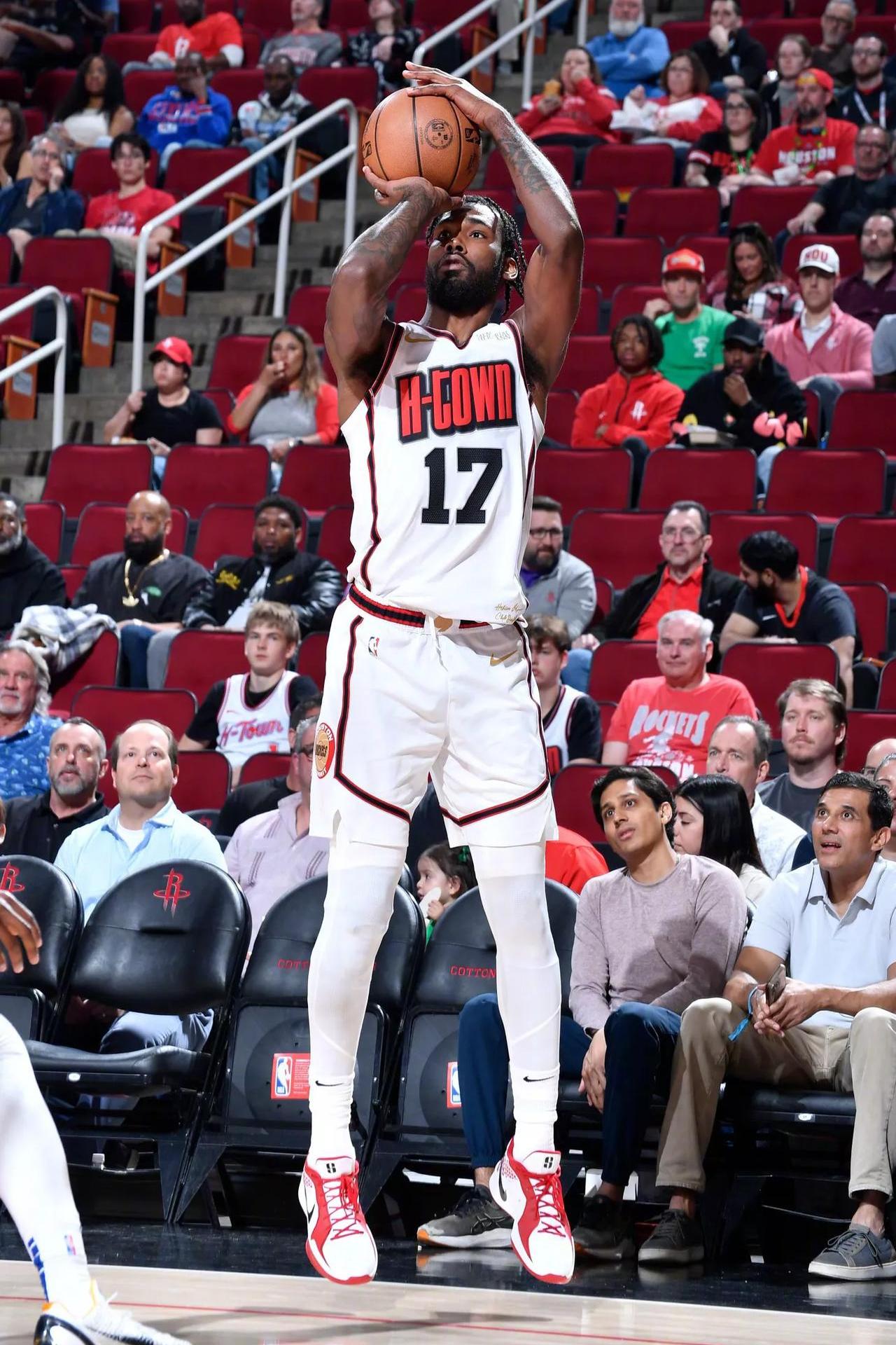 关于火箭队勇夺胜利,豪取重要一战的信息 关于火箭队勇夺胜利,豪取重要一战的信息