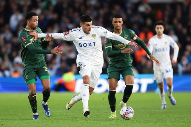 利兹联客场击败对手,继续保持不败连胜状态! 利兹联客场击败对手,继续保持不败连胜状态!