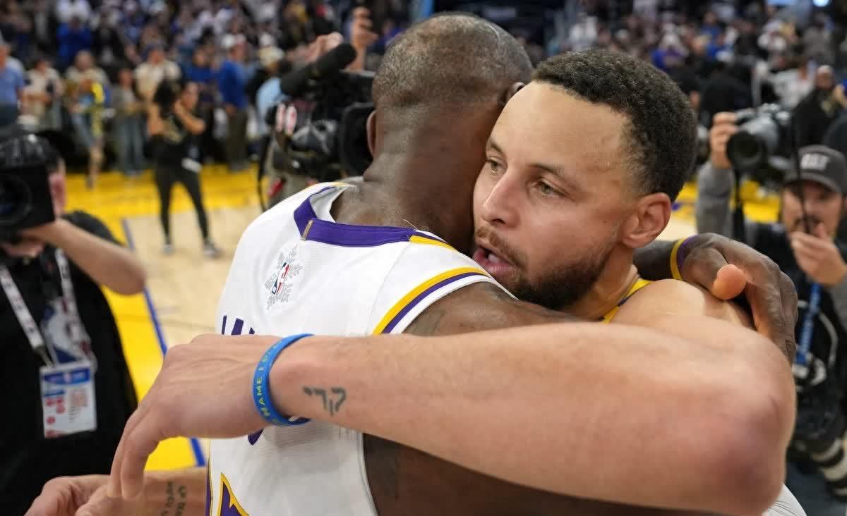 关于比赛激烈!湖人对阵火箭谁将笑到最后?的信息 关于比赛激烈!湖人对阵火箭谁将笑到最后?的信息