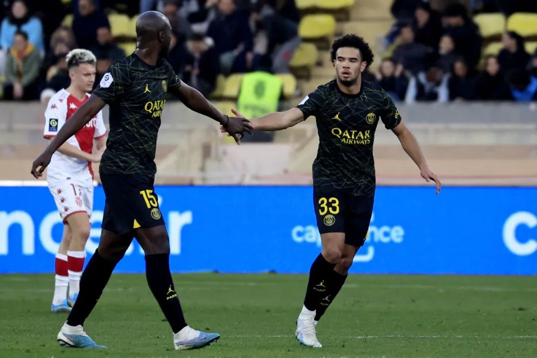 摩纳哥球员状态神勇，欲力压对手登顶的简单介绍