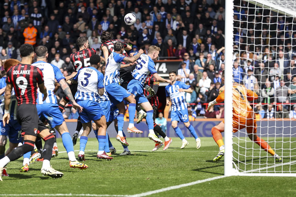 热血战役!球队以团队合作赢得胜利 热血战役!球队以团队合作赢得胜利