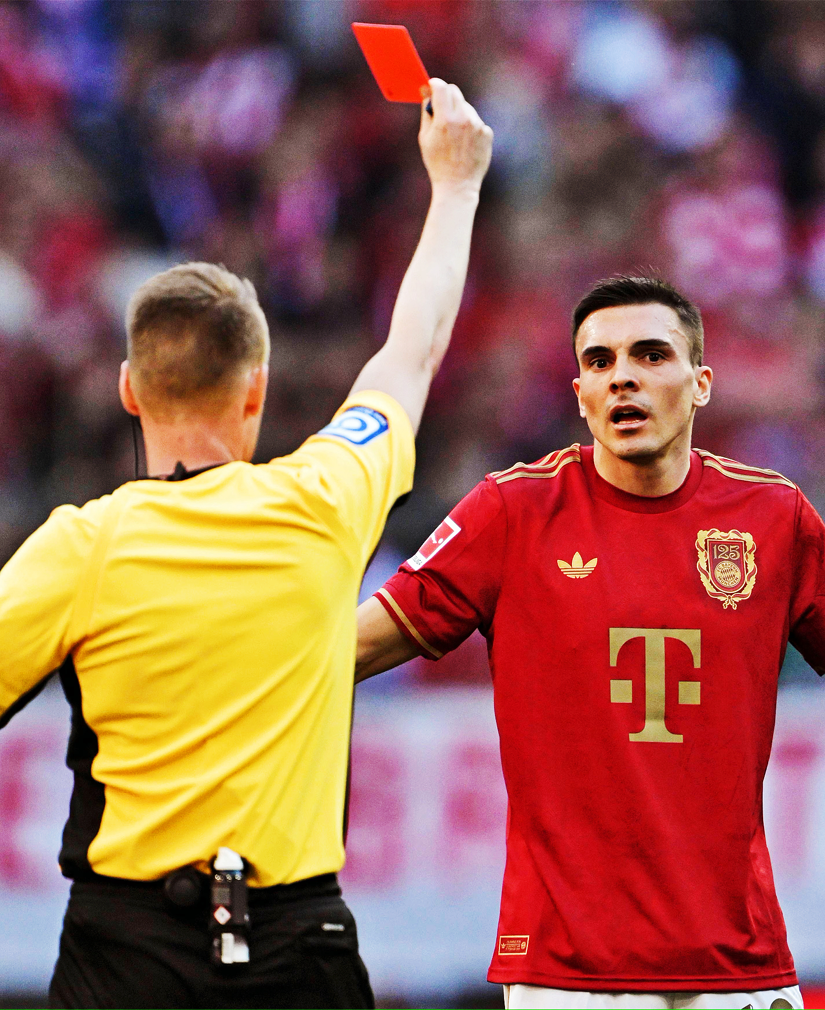 勒沃库森客场客场失利，球队晋级受阻的简单介绍