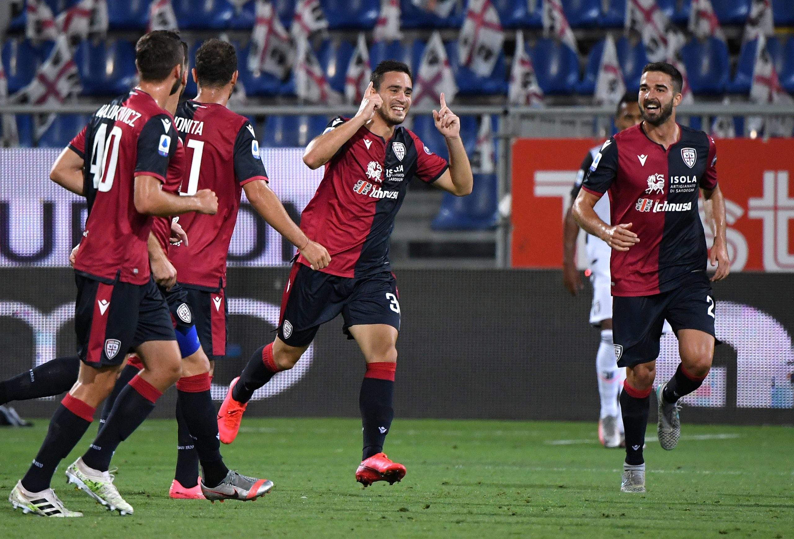 那不勒斯客场失意,球队需迎来转机 那不勒斯客场失意,球队需迎来转机